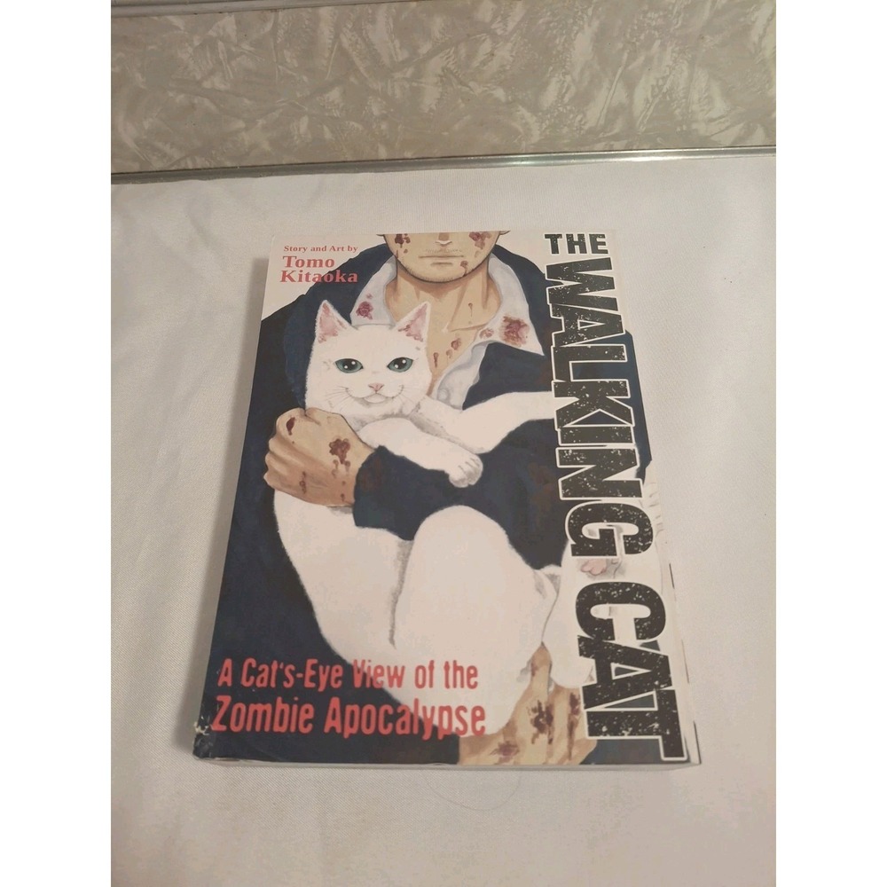 The Walking Cat: A Cat's-Eye-View of the Zombie Apocalypse Omnibus Vol 1-3 Manga